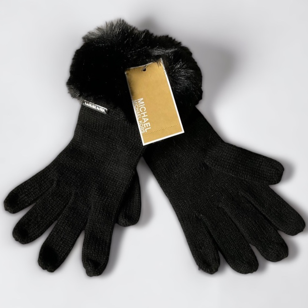 NWT Michael Kors Black Faux Fur Winter Gloves